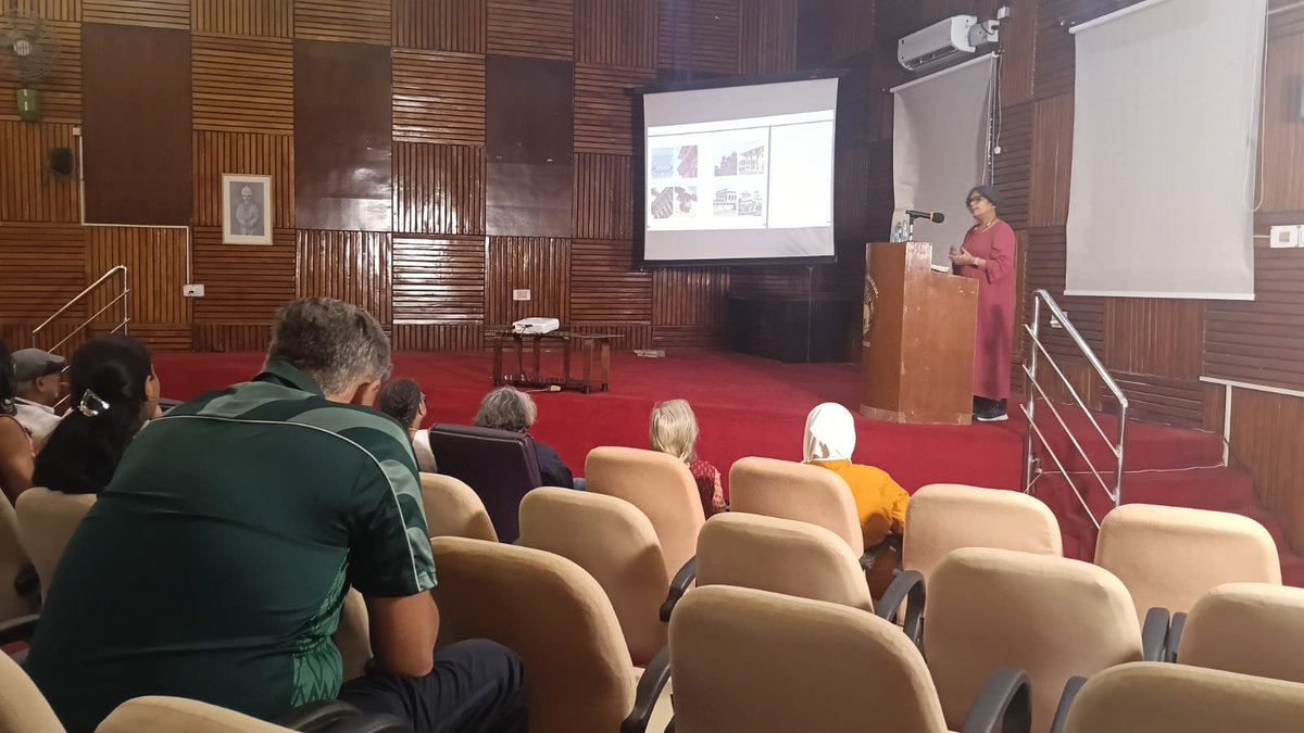 sjmhyd's tweet photo. Lecture by Ms. Smita Dalvi at the museum on 'Indian Islamic Architecture - diversity and legacy' was held today.
Some glimpses...
#SJM75 #PlatinumJubilee #SalarJungMuseum #CultureUnitesAll https://t.co/qR6Jr9aKTA