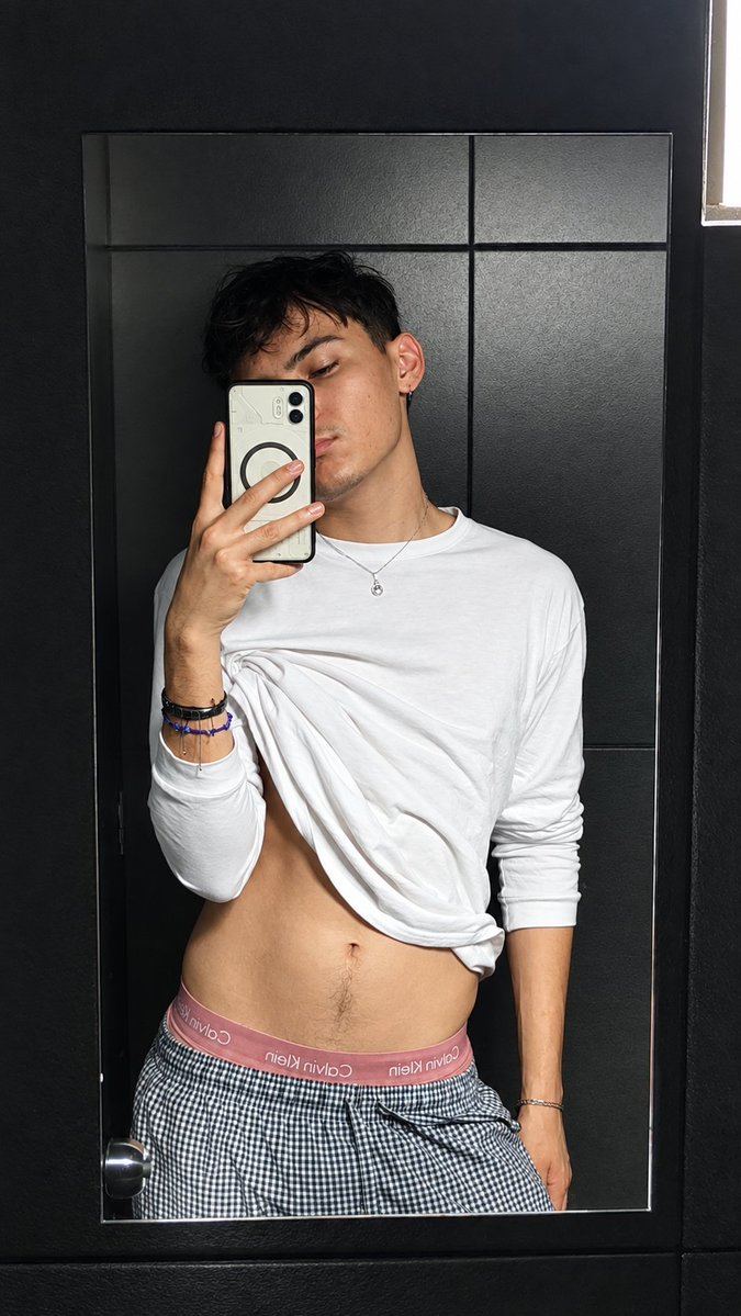 Jveraaaaaa's tweet photo. Twink hetero https://t.co/2zwJhkv329