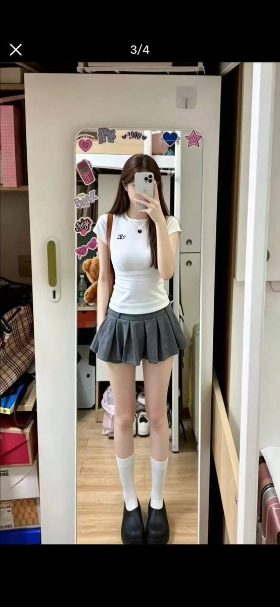 RegenaHoflqm's tweet photo. 这个点有真人吗？今日份OOTD  

开脱！！上供！！  

真的给b看，反正不要🚪 https://t.co/WPlpwBAu8f