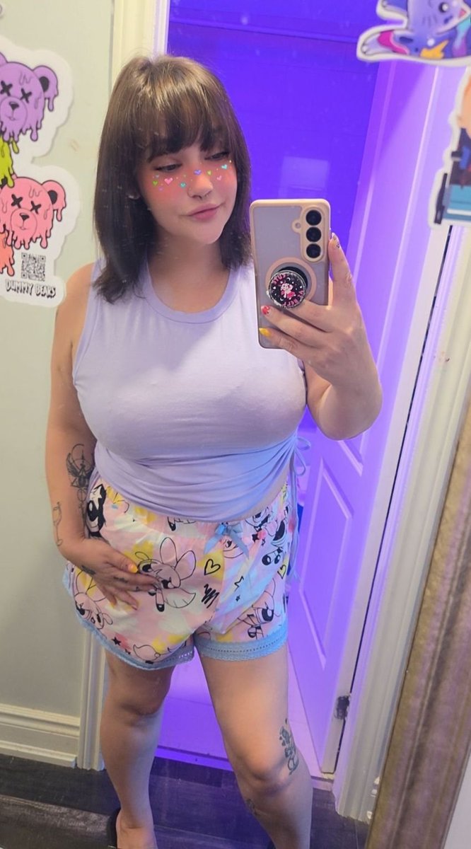 lesliecookx's tweet photo. Feeling cute today! https://t.co/AlVu0Ibexs