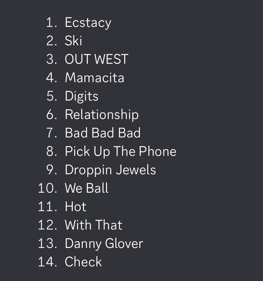 ThuggerDaily's tweet photo. Young Thug’s solo set list is getting so good https://t.co/SemJZsEExT