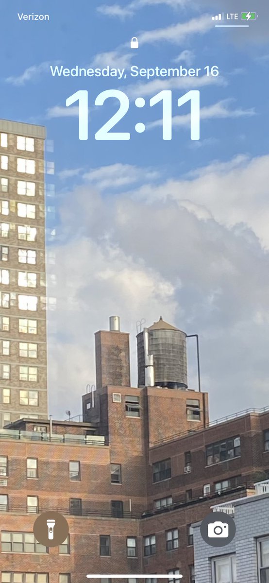 BillieO2's tweet photo. #OutMyWindow
#ues #nyc https://t.co/YwrjSzBBAb