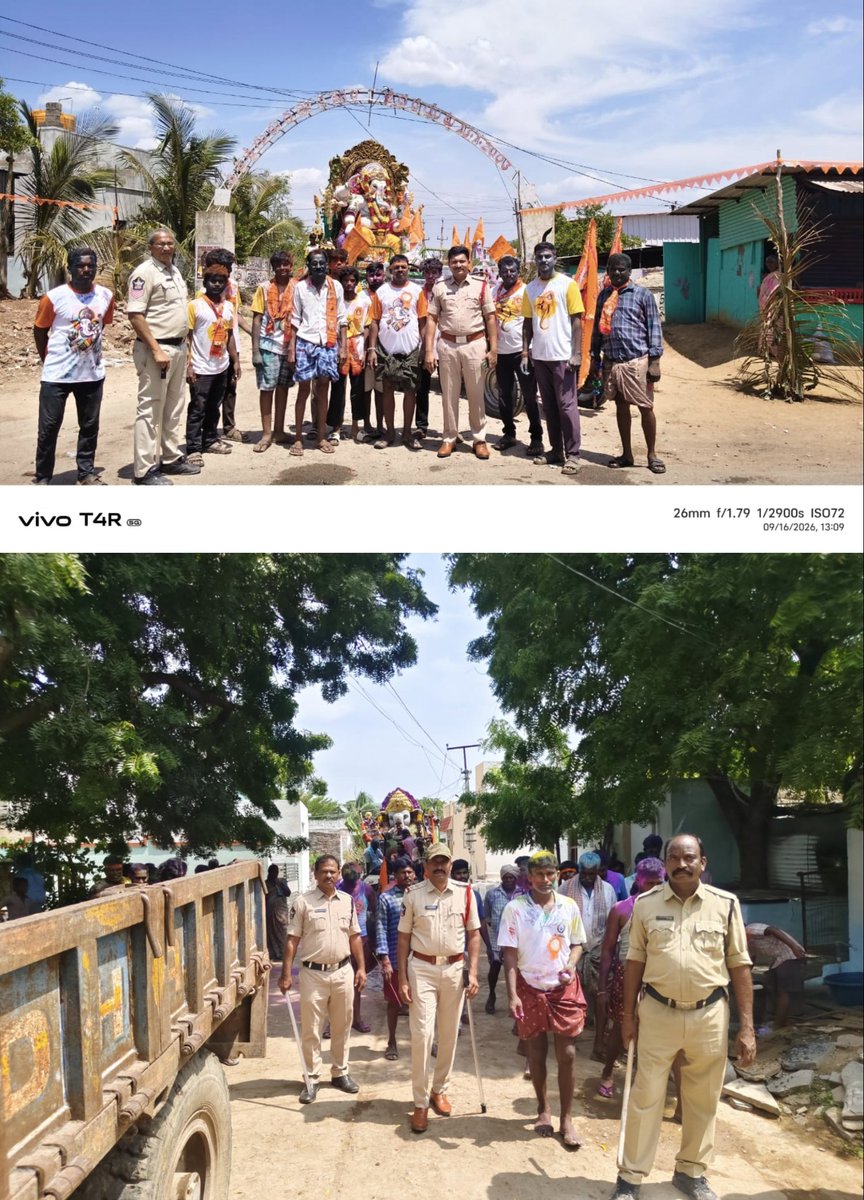 AnantapurPolice's tweet photo. 🙏 అనంతపురం :

పటిష్ట బందోబస్తు మధ్య ప్రశాంతంగా వినాయక నిమజ్జనం

🛕 3 వేలకు పైగా విగ్రహాల నిమజ్జనం
🚔 ఎస్పీ శ్రీ పి.జగదీష్ IPS గారి ఆదేశాలతో విస్తృత భద్రత.

ప్రశాంతమైన నిమజ్జనం — పోలీసుల పటిష్ట భద్రత. 🙏

#AnantapurPolice #appolice100 #APPoliceSpace #GaneshUtsav #SafeImmersion https://t.co/Zp6nLUpw8H