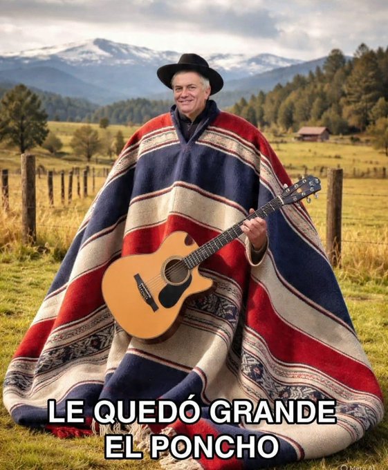 HQGatica's tweet photo. Este debería convertirse en el pastor canuto de los huasos fachos y dejar tranquilo a los chilenos.
¡ TODOS FELICES COMIENDO PERDICES !!! 👇 https://t.co/pGQkSrUxzf