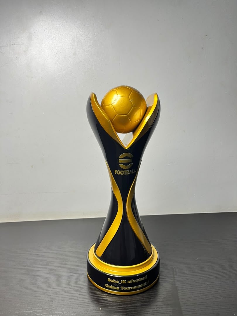 Bebe_Ik's tweet photo. eFootball Tournament 

Official eFootball tournament and Friendly match format.

20k eFootball coins.

Over 250 gamers, 8 Champions (840c each)

The final Champion gets this trophy and his name written on it + 12800 eFootball coins.
Reg for free with any of de tagged accounts. https://t.co/R7GqLR8sIZ