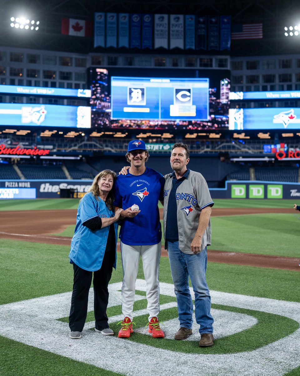BlueJays's tweet photo. A special day for the Cellucci family 💙

Congrats to Brendan on a scoreless debut! https://t.co/p0cKi3Y3Rj