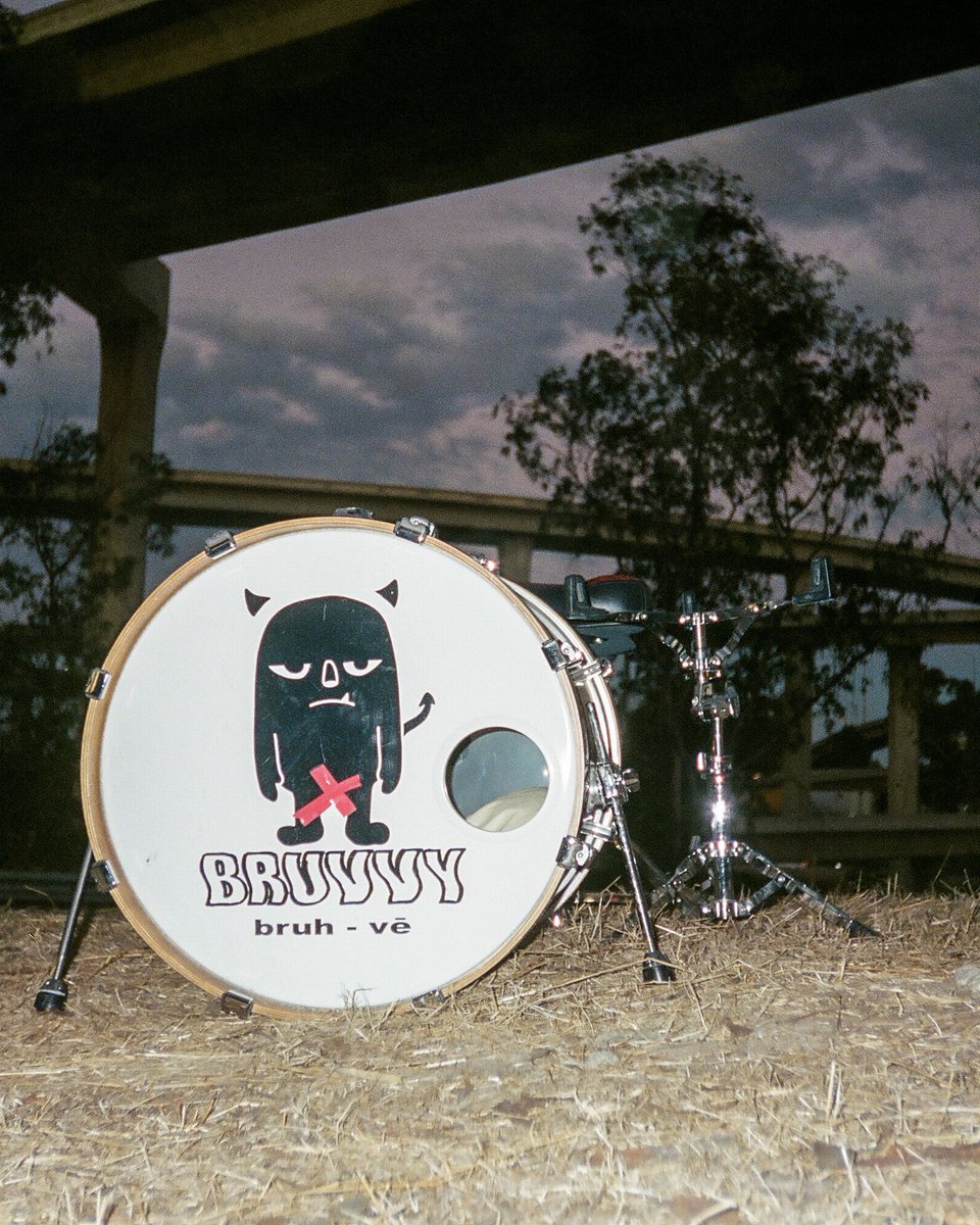 bruvvyband tweet picture
