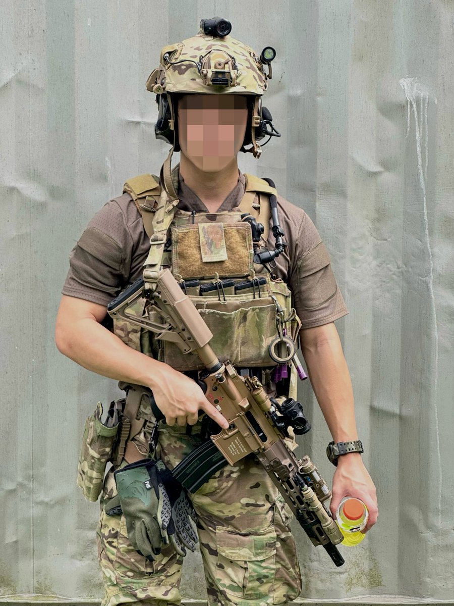 BlackKnightGear's tweet photo. による再投稿@whizzki_v20 
BKG X DIJIA 新世代 NGAL レーザー デバイス

#NGAL #peq15 #PEQLA5 #laserdevice #deltaforce #24sts #opscore #lbtinc #teamwendy #cryeprecision #aor1 #aor2 #multicam #airsoft #milsim #6094 #hk416 #nswdg #devgru #ミリタリー #サバゲー #ミリタリー販売 https://t.co/V7IMDewFDk