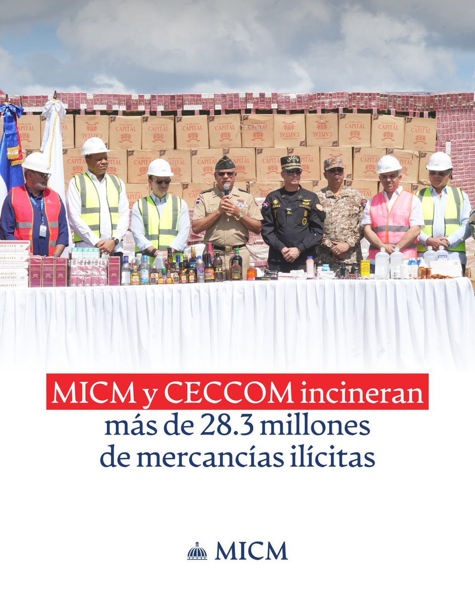 MIC_RD's tweet photo. 🔥 Combatimos el comercio ilícito con acciones concretas.

Junto al @CECCOMRD, coordinamos la incineración de más de 28.3 millones de mercancías ilícitas, valoradas en RD$362.7 millones, protegiendo el comercio formal, la recaudación fiscal y la salud de los consumidores.

#MICM #CECCOM #ComercioIlícito