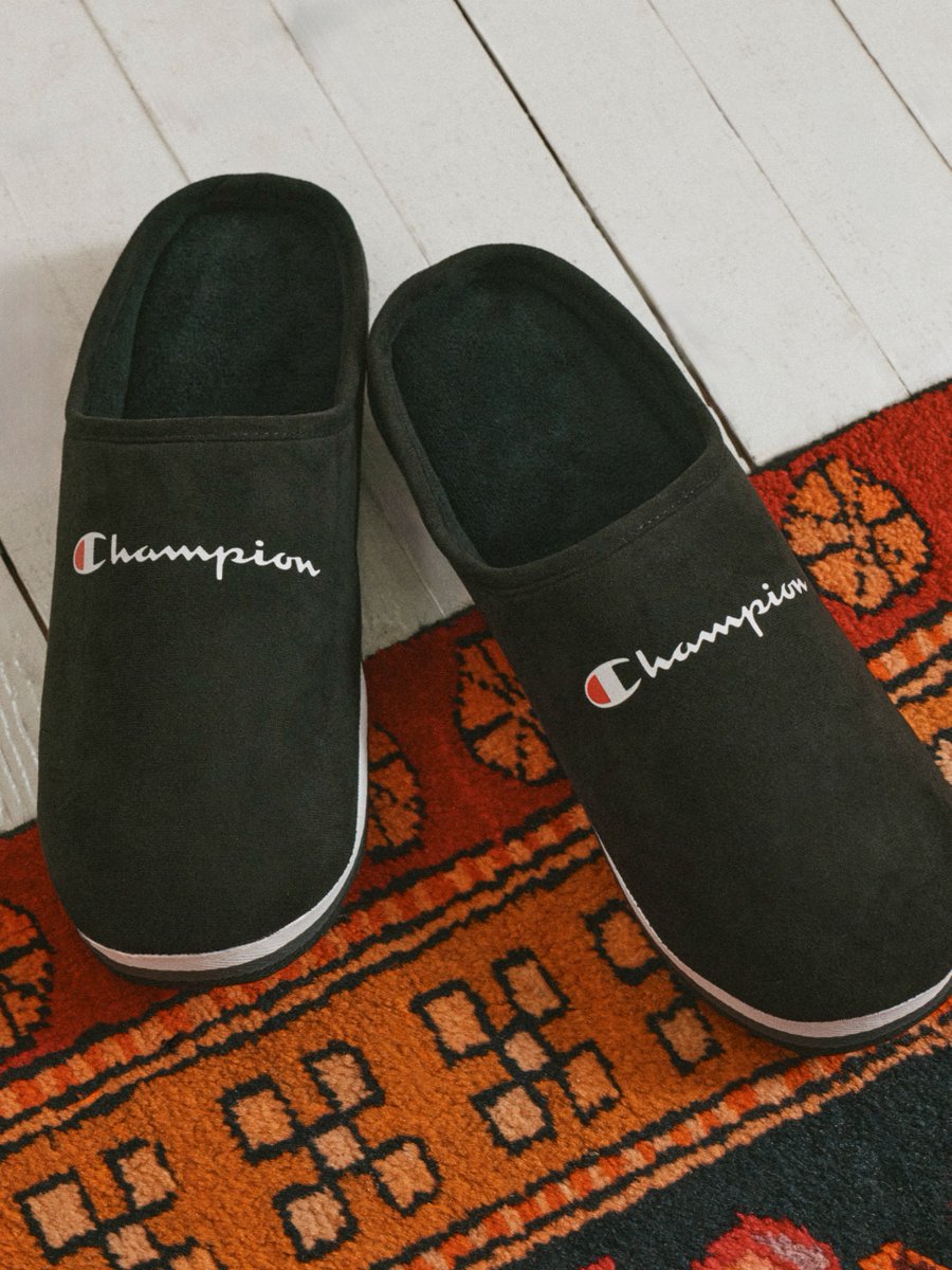 ChampionUSA's tweet photo. The classics never clock out. https://t.co/ehyHwmPtrd