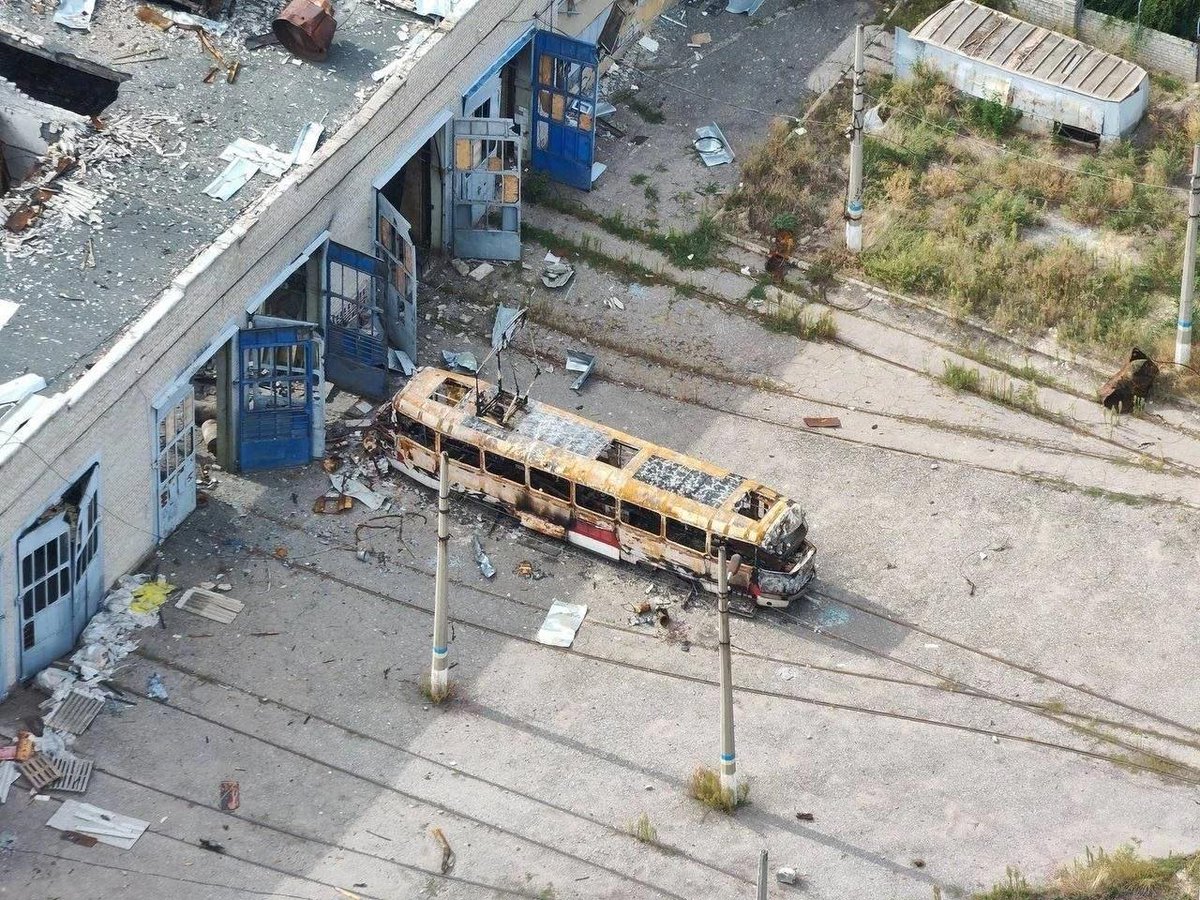 dedzaebal's tweet photo. The tram depot in Druzhkivka. 

Russia is a monster.

The Russian world equals death. https://t.co/Xbu6PFcAdu