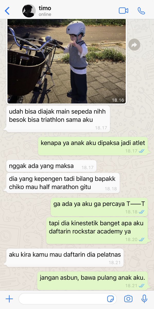 mongjey's tweet photo. diasuh yayah vs diasuh bapak https://t.co/ua6ktxfusN