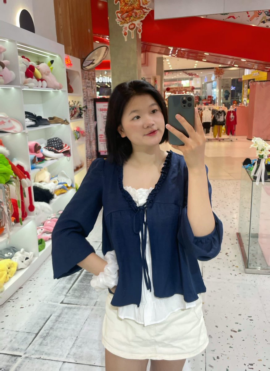 gaithemcac's tweet photo. Minh Ánh, con đĩ có người yêu rồi mà vẫn thèm địt như con chó cái động dục.Có bạn trai rồi mà cái lồn của mày vẫn ngứa ngáy, vẫn thèm cặc lạ, vẫn muốn bị địt tơi bời. Đúng là con đĩ phản bội, con đĩ dâm đãng, thg người yêu ngu ngốc nó thật nhục nhã 😏😏 https://t.co/KDU0pExvLr