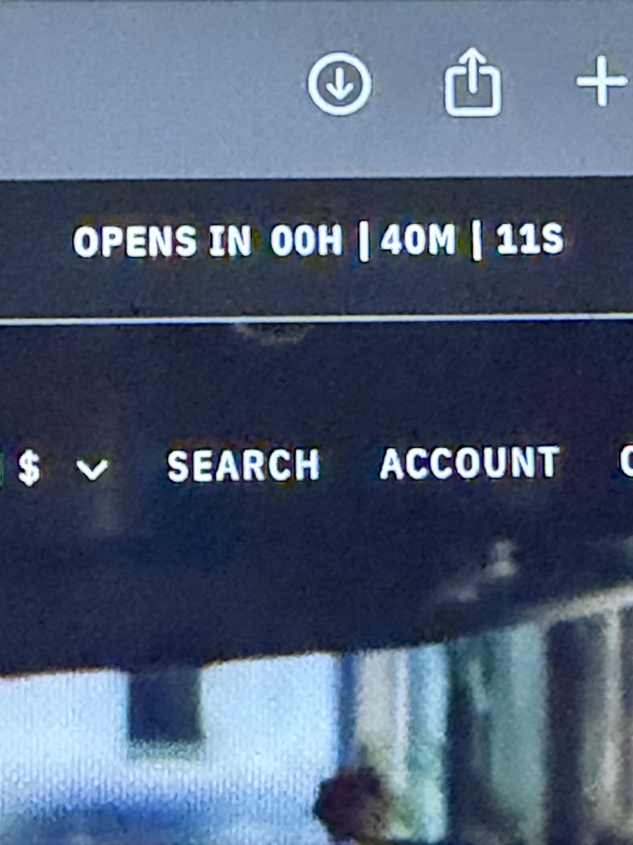Glindas__bubble's tweet photo. it appears that Ariana’s blood record drop is going to be a open vault rather than a limited drop! https://t.co/gHUrlfraGL