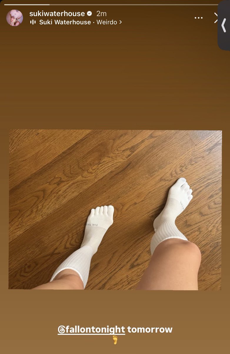 backofacitycab's tweet photo. me: excited to open suki’s story and see what she’s posted

suki: https://t.co/jUvbBD4vHF