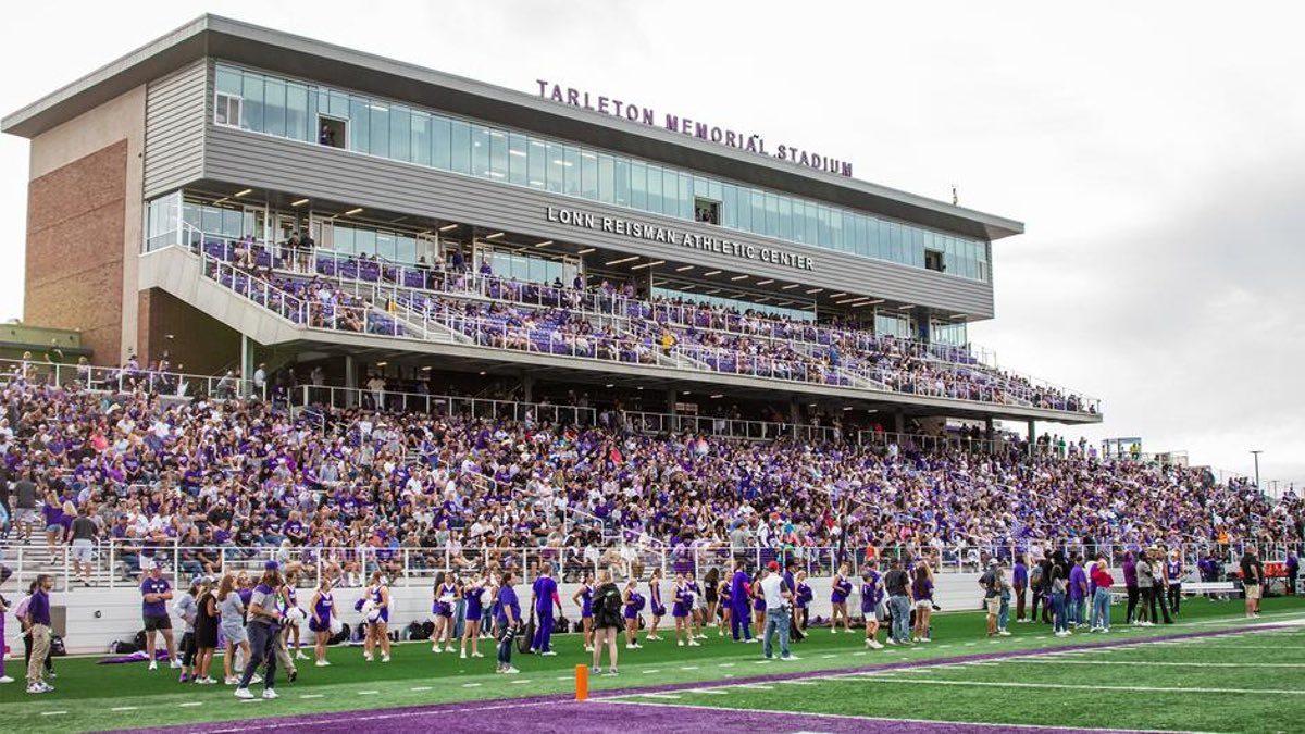 FCRecruits's tweet photo. LETS DISCUSS RECRUITING 

C/o 27 JUCO &amp; TRANSFERS
 If You Are Interested In Being Recruited By Tarlenton State University ( @TarletonFB ) COMMENT film, RETWEET &amp; DM us. We Are Sending Over Playmakers For Evaluation.

Coaches &amp; Parents Reach Out!

#TheHomeOfRecruiting🏭 https://t.co/mZdF7HD0GS