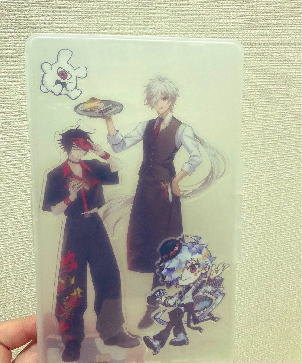 0141_konbu's tweet photo. カタメガクレ黒・白
こいつをな、お守りがわり(？)に持っていくのじゃ https://t.co/OWvZYGbE1T