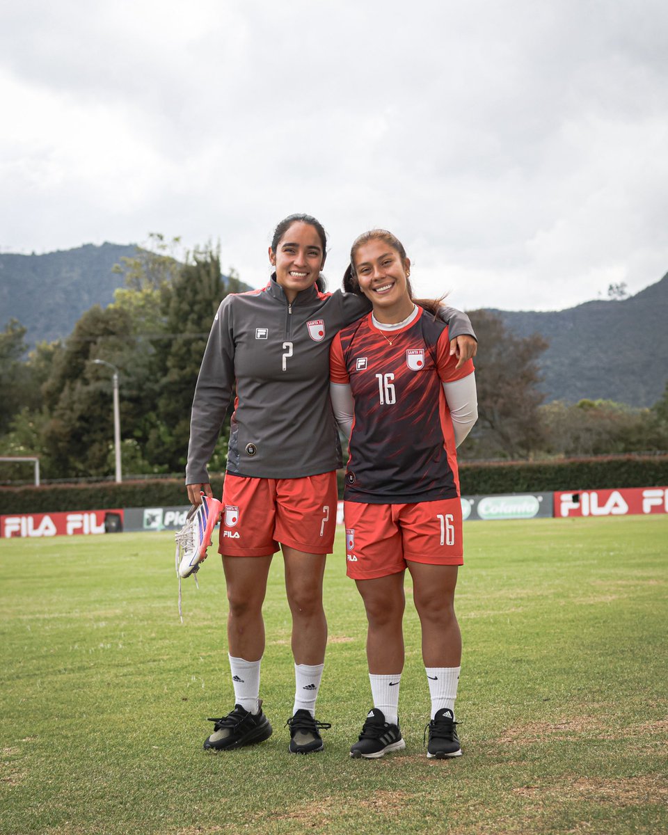 LeonasSantaFe's tweet photo. ¡Último entrenamiento 💪🏻 previo al Clásico Capitalino en la semifinal - ida 🦁! 

Mañana tenemos una cita en El Campín 🏟️ y tú no puedes faltar ❤️

Entradas disponibles 👉🏻 https://t.co/ON4mzDS18Y https://t.co/ugQXSmr19r