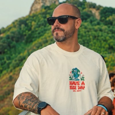 ertitocurro's tweet photo. #NuevaFotoDePerfil https://t.co/LorXXT6WC9