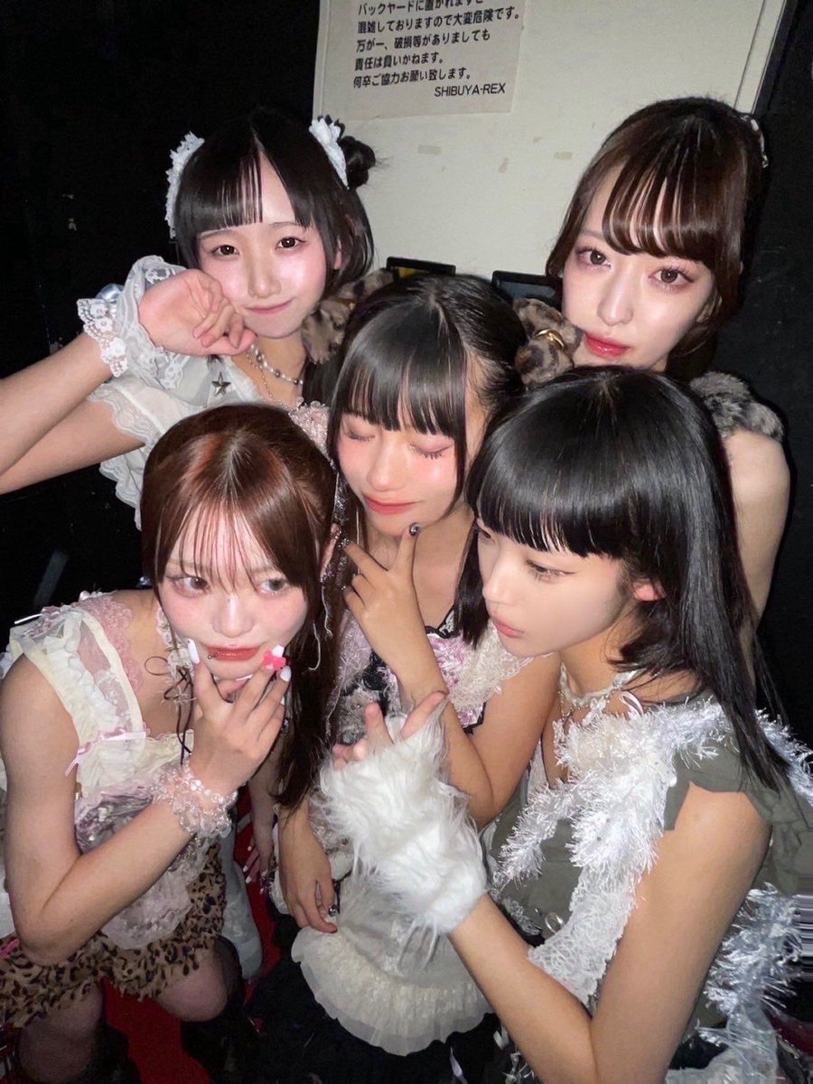 hi_nxap's tweet photo. diigちゃん2周年おめでとう
ずっとだいすきだよ🫂 https://t.co/46nEb7eZhg