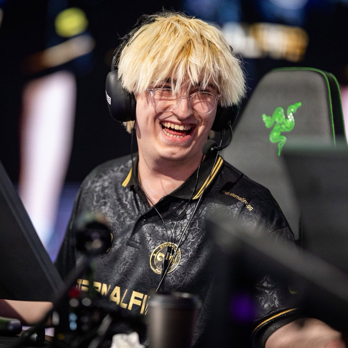 20shwn's tweet photo. 🚨BARÇA ESPORTS TRIALING ECHO🚨
🇪🇸 Barça eSports is currently trialing echo for their roster ahead of the upcoming season! 👀🔥
Would echo be a solid addition to the squad? 👇
#VCT #VALORANT #BarcaeSports #VCLRising https://t.co/yvFqYoUAGc