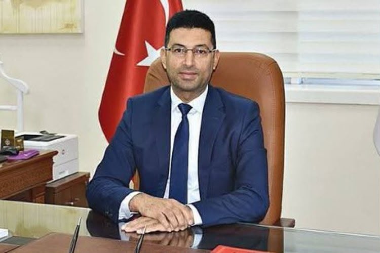mehmetkusnet's tweet photo. Eyyübiye Eğitim ve Araştırma Hastanesi Başhekimliği görevine atanan Prof. Dr. Ahmet Güzelçiçek’i tebrik ediyor, yeni görevinde başarılar ve muvaffakiyetler diliyorum.

Kıymetli Ahmet Hocamızın yeni görevinin Eyyübiye’mize ve Şanlıurfa’mıza hayırlı olmasını temenni ediyorum. https://t.co/JhhVIc3OxA