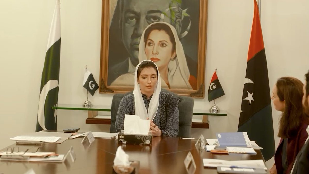 Shakeelraza118's tweet photo. ماشااللہ آصفہ بھٹو کی شخصیت میں ایک بڑی لیڈر بننے کی صلاحیت نظر آتی ہے پیپلز پارٹی اور بھٹو خاندان کو انہیں مستقبل کی قیادت کے لیے آگے لانا چاہیے لیکن اس کے لیے آصفہ بھٹو کو محل سے نکل کر عوام کے درمیان جانا ہوگا 
@ABhuttoZardari @MediaCellPPP https://t.co/WUVBANI6xy