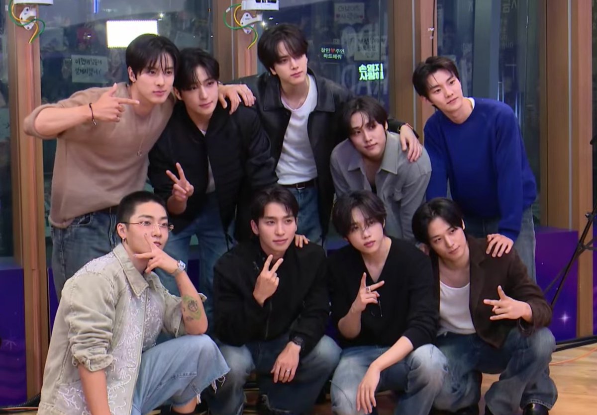 deobimom's tweet photo. Like you promised, 시간이 지나도 우리는 영원히 (even as time passes, we are forever) ♡

#THEBOYZ #더보이즈 

So much has happened in just the past year and a half, and witnessing everything you’ve poured into this new start has been incredibly moving. Thank you for always giving it your all, even if it means staying up with us for a live radio show from midnight to 1 AM. Here’s to this beautiful new chapter, and to so much more ahead. ♡

you have worked hard, the boyz ♡