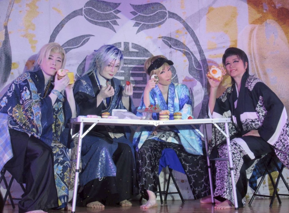 chokuto_kan's tweet photo. いよいよ大会です！
風竜座ができて四年なんて早すぎて信じられませんが、いつもお世話になってる竜馬兄ちゃん、そして劇場、お客様に少しでも恩返しできるように一日頑張ります！
緊張しておりますが！
いつも仲良くしてもらってるみんなと楽しくやります💦😅
下座が嵐瞳劇なのも安心感☺️
風竜座で！ https://t.co/izYxwfTjEB