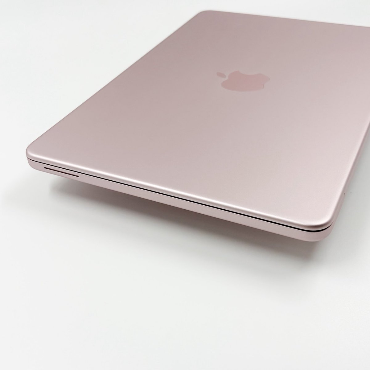 jellybearphone's tweet photo. #ส่งต่อmacbook Macbook Neo 13" Ram 8gb 256gb สี Blush สุขภาพแบต 100% รอบชาร์จ 7 ครั้ง ประกันศูนย์ถึง 21/6/2570 เครื่องศูนย์ไทย เครื่องสวย อุปกรณ์ กล่อง ชุดชาร์จ 19,900 รับผ่อน 📦 นัดรับ รังสิต กรุงเทพ มีบริการส่ง #macbookมือสอง https://t.co/7ZwQQqbcmU