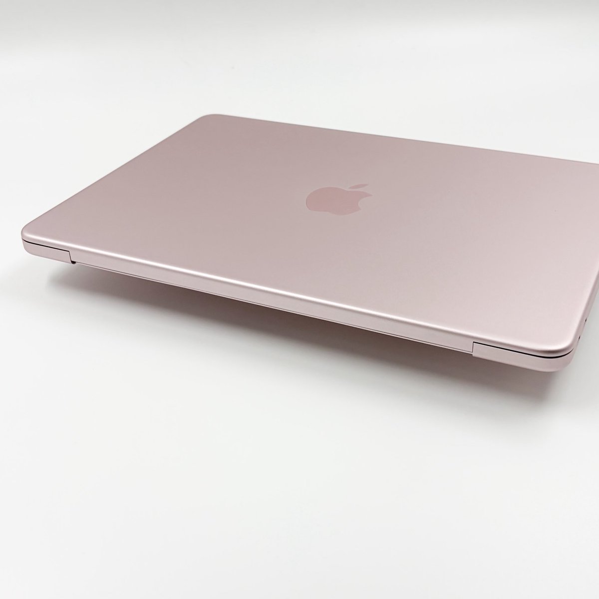 jellybearphone's tweet photo. #ส่งต่อmacbook Macbook Neo 13" Ram 8gb 256gb สี Blush สุขภาพแบต 100% รอบชาร์จ 7 ครั้ง ประกันศูนย์ถึง 21/6/2570 เครื่องศูนย์ไทย เครื่องสวย อุปกรณ์ กล่อง ชุดชาร์จ 19,900 รับผ่อน 📦 นัดรับ รังสิต กรุงเทพ มีบริการส่ง #macbookมือสอง https://t.co/7ZwQQqbcmU