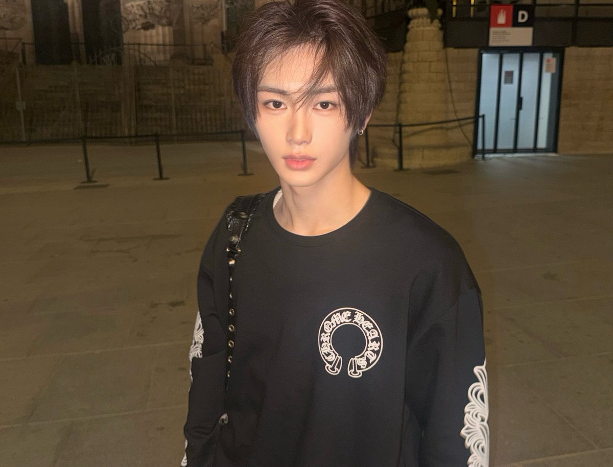 xinrrk's tweet photo. 진짜 개오바야… 플챗에 방금 사진줫으면서 멤트까지 오는 남자가 어딨어 https://t.co/MId4eGhnlE