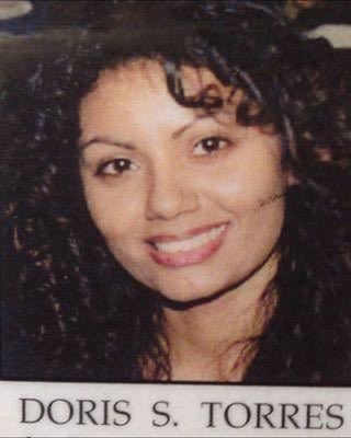 25YearsAgoLive's tweet photo. Doris Torres, one of the few survivors from above the impact site in the South Tower (97th floor) dies of burns she sustained while helping colleagues down the only free stairwell. She was 32. https://t.co/VxFNa126A8