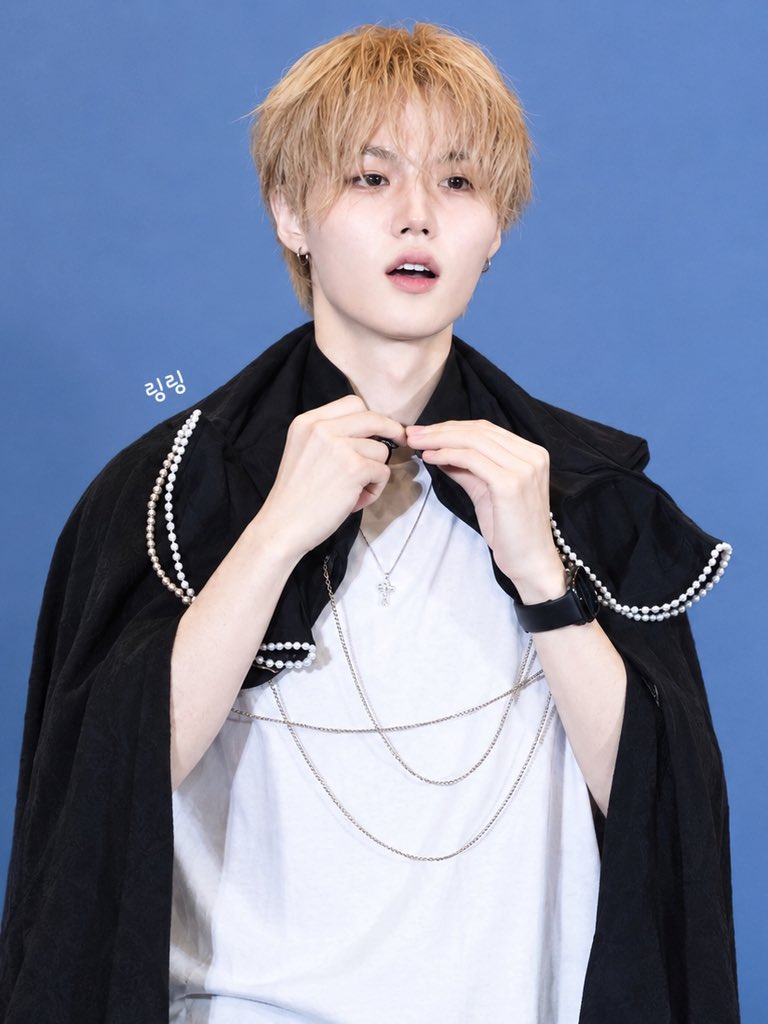 YesID01204's tweet photo. 我看到神了🪽
#TREASURE 
#도영 
#삐로 https://t.co/EDltxOru4Y