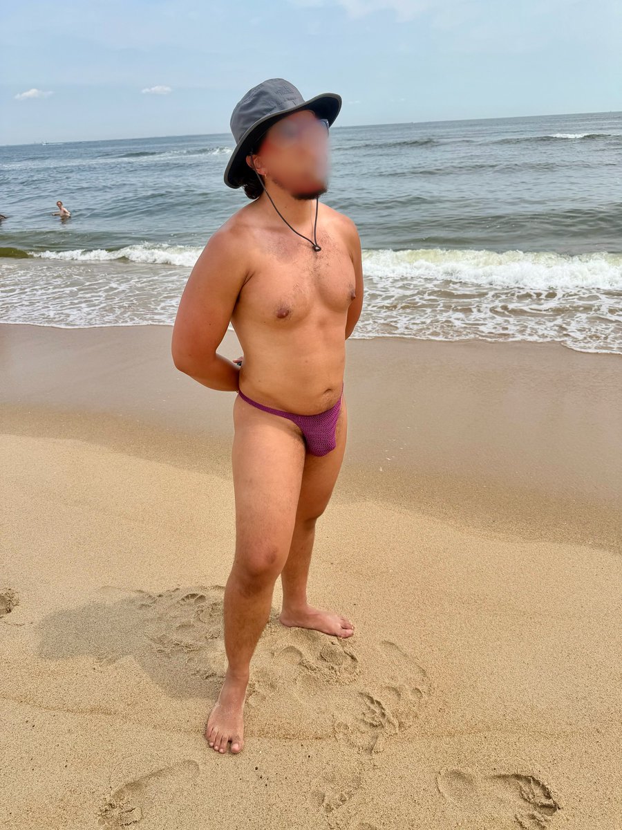 knottyboynyc's tweet photo. The ass that just doesn’t quit! 😮‍💨😮‍💨 @queens_sr in our plum thong! 😍

#mensunderwear #gaybeachwear #knottyboynyc #gaynyc #crochetfashion https://t.co/tJUZ0z81Uz