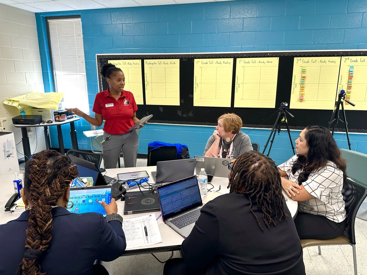 NewtonSupt's tweet photo. It’s nice to see the quality and range of professional learning taking place in our schools. Here, Digital Learning Coach Teraye Law trains teachers on new technology being introduced this year. #WellTrainedHighlySkilled #NewtonForward https://t.co/zT8nS9dDu2
