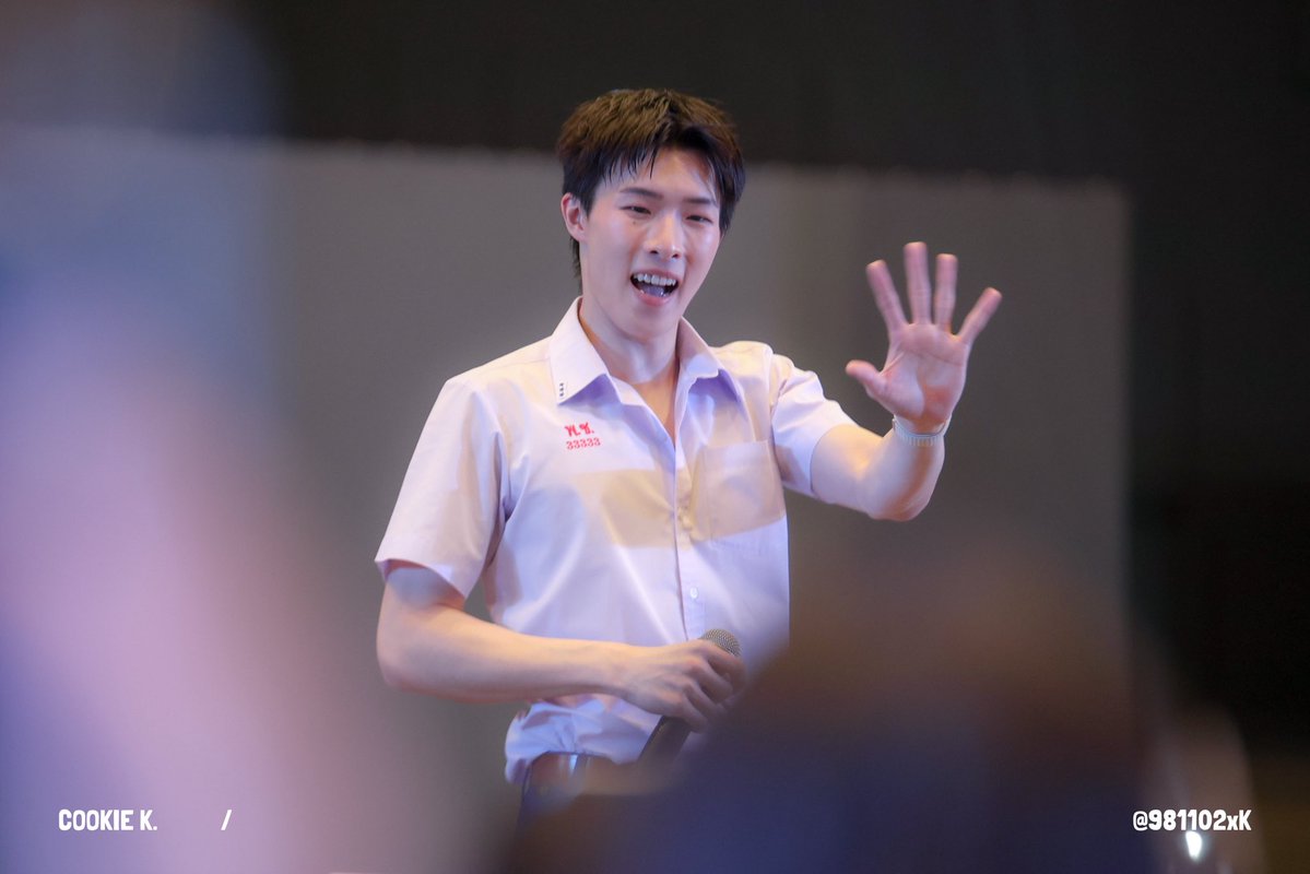 981102xK's tweet photo. 260916 — 💛💛💛

#รวมพลคนขี้แง    
#PROXIEth #PROXIEKim https://t.co/s94DwLQ3br