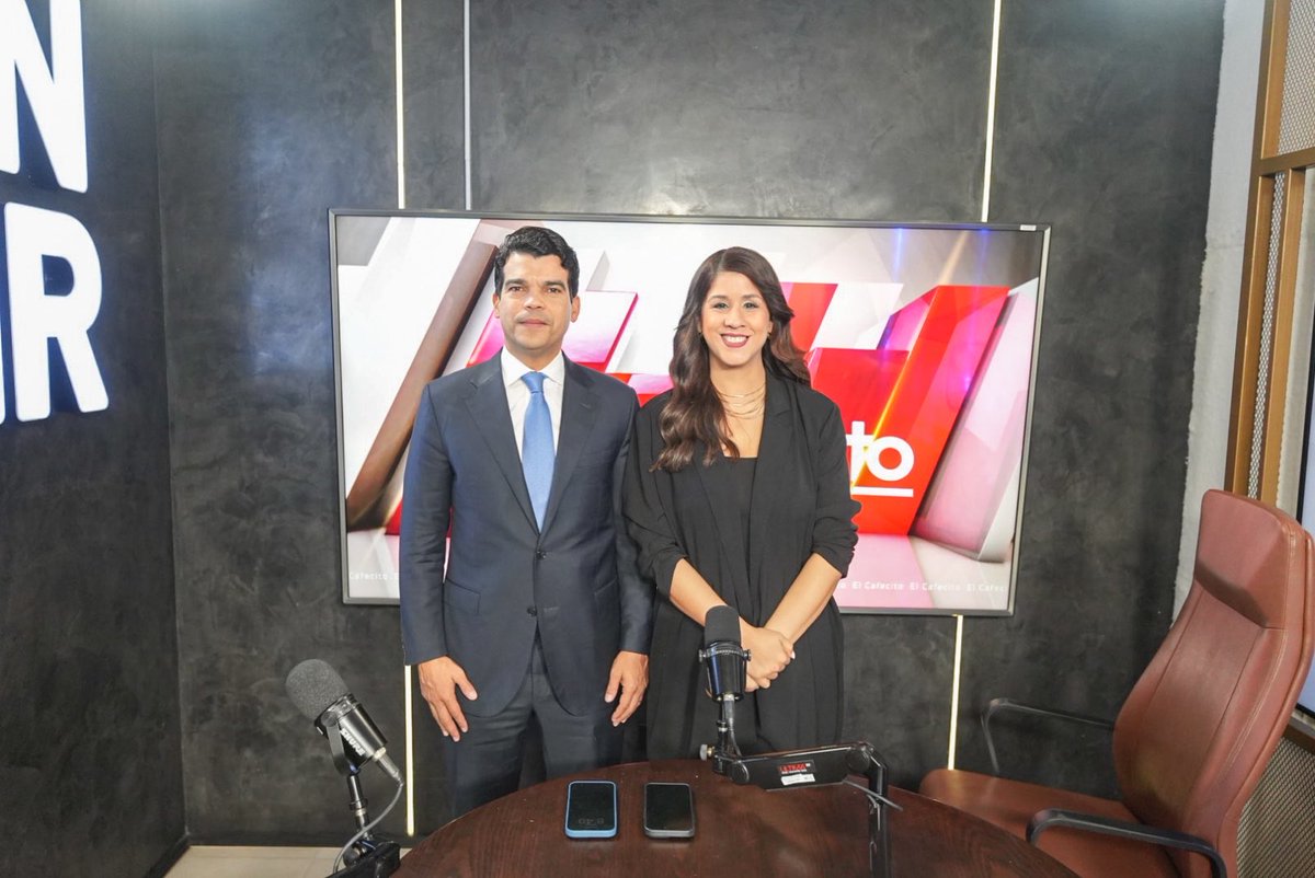 INAPA_RDGOB's tweet photo. Durante su participación en el programa «El Cafecito», nuestro director ejecutivo, @warnaudbisono, destacó los avances de los proyectos que ejecutamos en el INAPA para contribuir a mejorar la calidad de vida de las familias dominicanas.

Asimismo, compartió los principales proyectos presentados en el marco del Consejo Interamericano para el Desarrollo Integral (CIDI), entre ellos el Programa de Saneamiento Universal de Ciudades Costeras y Turísticas y el saneamiento del arroyo Gurabo, iniciativas que proyectan a la República Dominicana como referente en materia de saneamiento.

Ante el actual proceso de sequía asociado con el fenómeno de El Niño, hizo también un llamado a la población a hacer un uso racional y responsable del agua potable.

Seguimos trabajando por más y mejores servicios para todos. 

#SomosINAPA