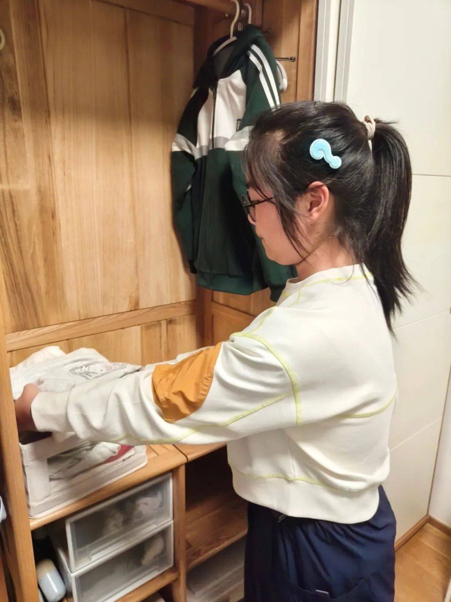 arian809667's tweet photo. Tired of cluttered old stuff Spend 10 mins sorting out your unused items today, make space for what matters more! https://t.co/v2m5SnzwHY