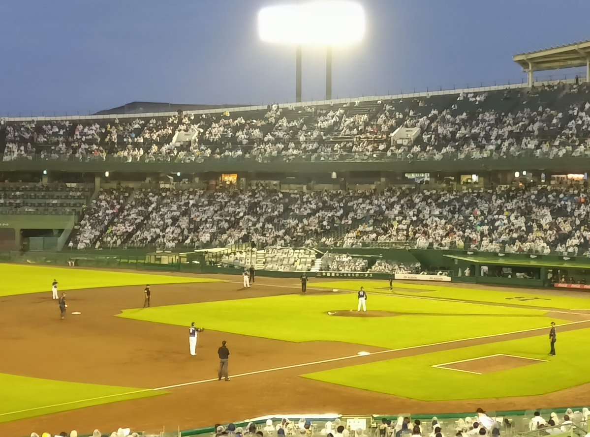 skyuri77's tweet photo. オリックスバファローズvs埼玉西武ライオンズ
2026.9.10
#オリックスバファローズ
#埼玉西武ライオンズ
#ほっともっとフィールド神戸
#大雨の中の花火 https://t.co/XCHA2dwb33