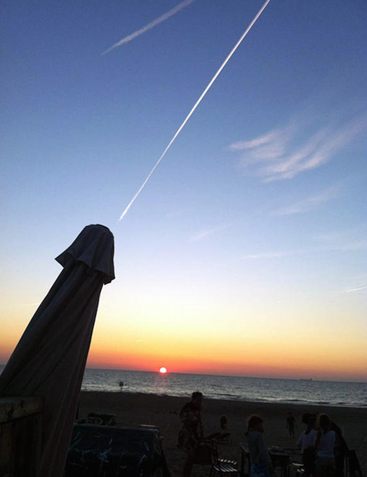 StansaidAirport's tweet photo. Beautiful picture just in from Sylvia, 85, enjoying the setting sun in Vale do Lobo, Portugal. Super shot Sylvia, keep them coming. https://t.co/KhaYG1LW4G