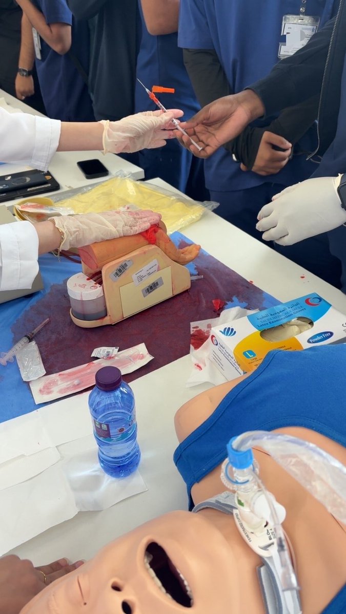 RThoorr's tweet photo. تقدر تطلع الحرساوي من الحرس
بس م تقدر تطلع الحرس من الحرساوي
#SimulationWeek2026 🌟 https://t.co/VZFYgRvinP