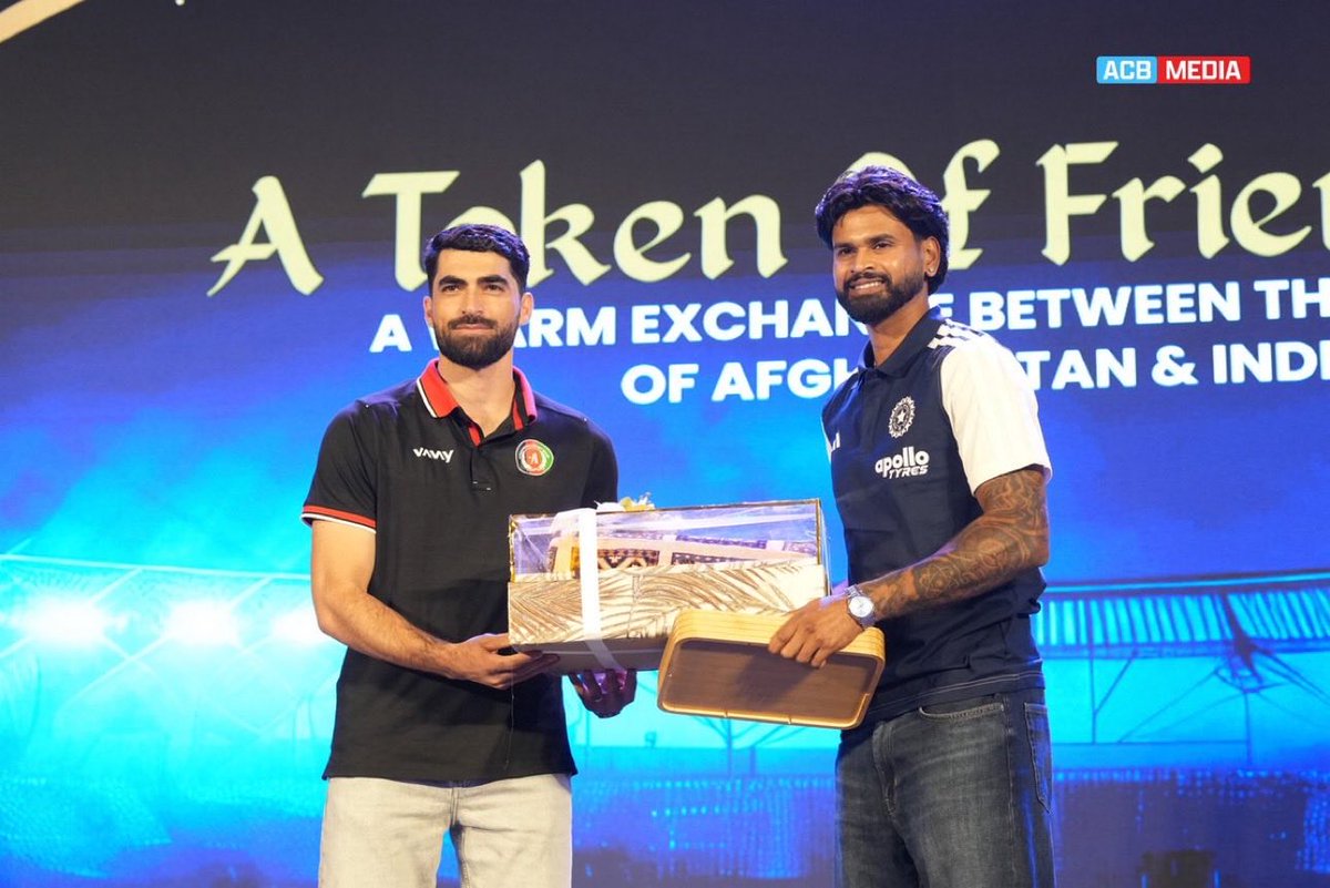 mufaddal_vohra's tweet photo. Afghanistan Cricket Board hosted team India for a special dinner. https://t.co/reaWCsg4xi