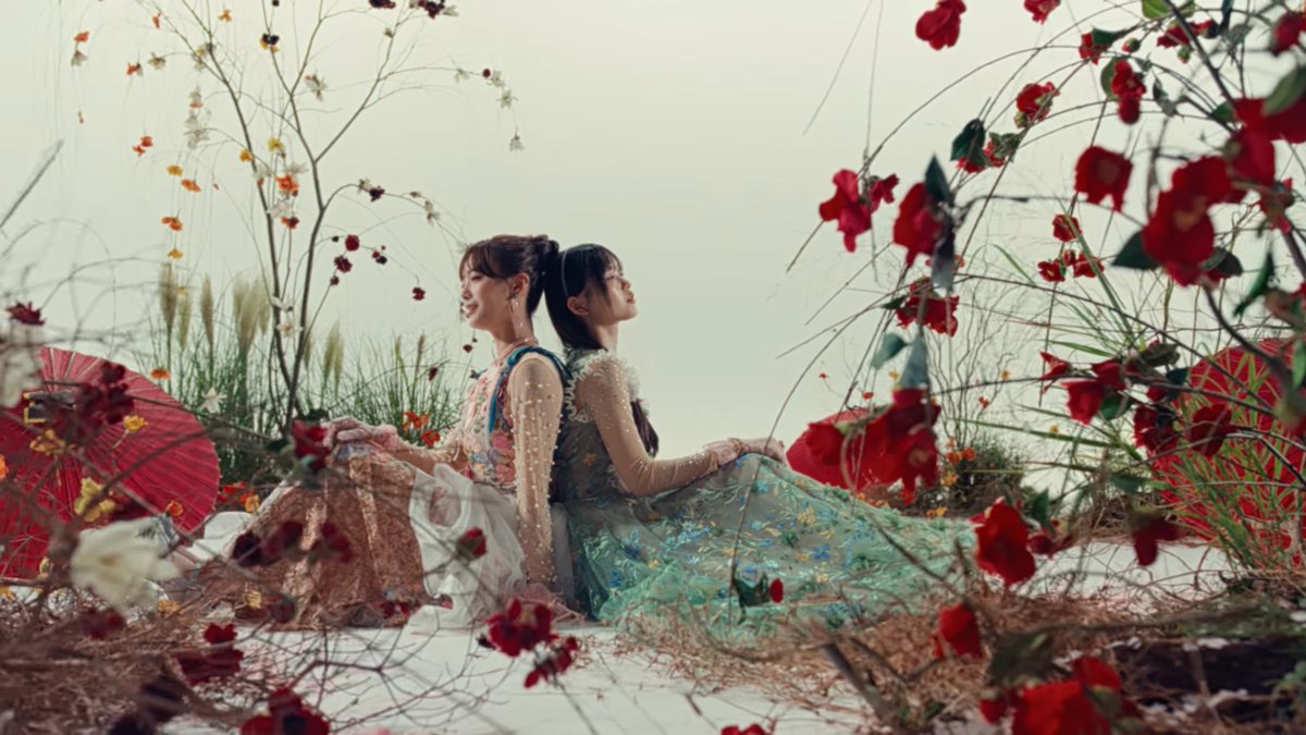 helechoue's tweet photo. in another world... type a, type b, type c and the artist photo. https://t.co/goIe05JQQA