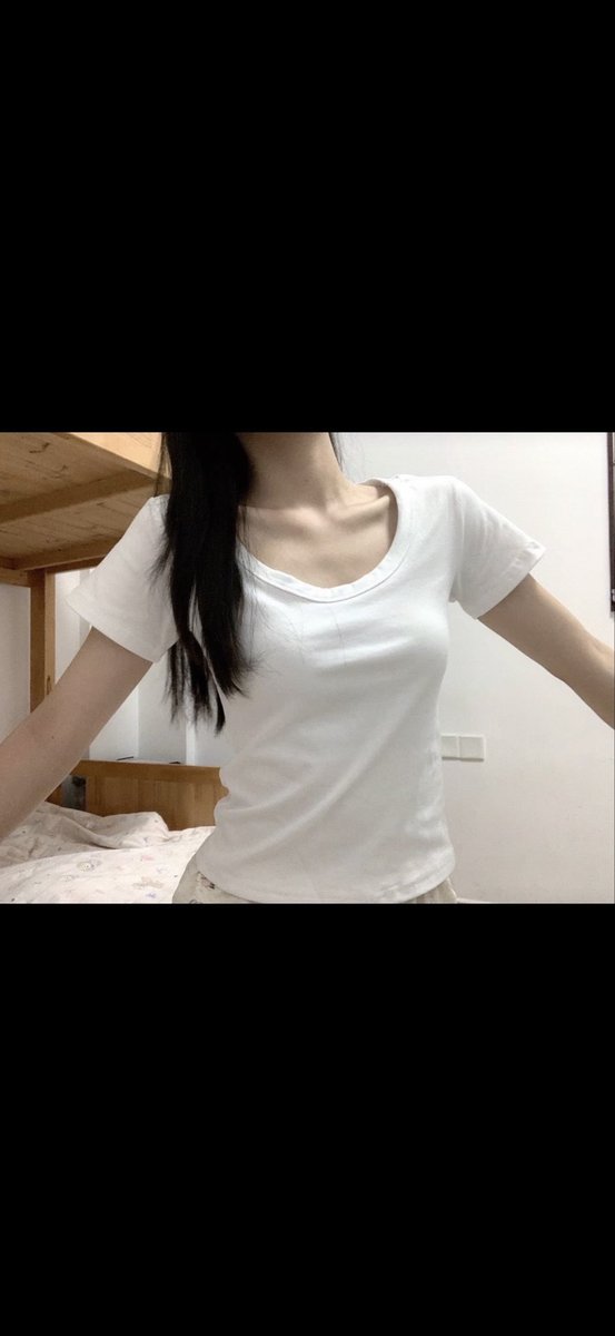 TeliniClara's tweet photo. 烦死了 高三了还是这么小😂  #处女 #女高 #贫乳 https://t.co/YusCQylAqZ
