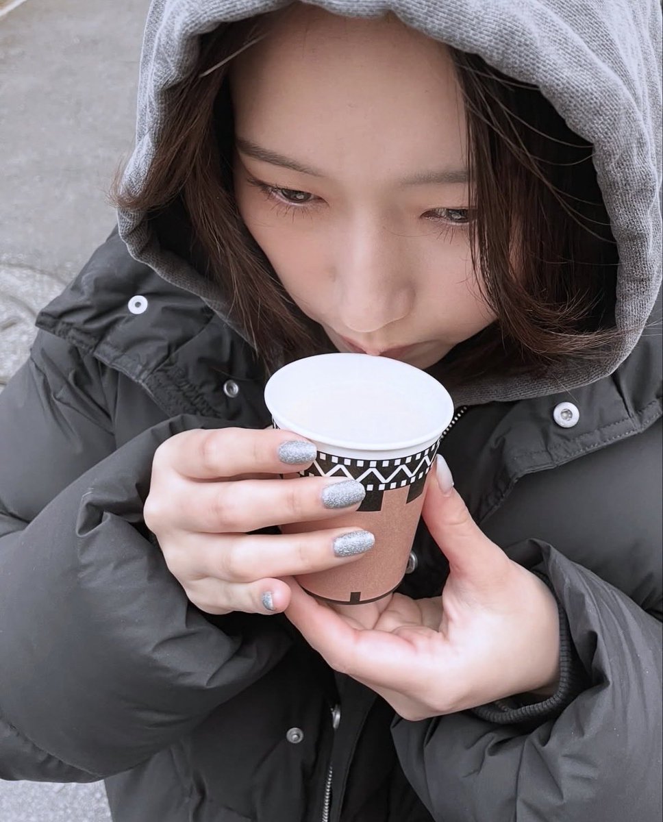 100398ize's tweet photo. 早く寒くなってくれ〜 https://t.co/OCdTKUeWM3