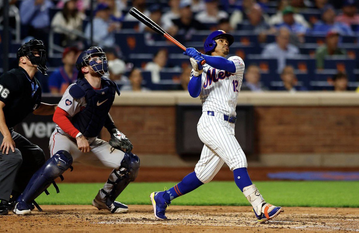 AllinChriiss's tweet photo. 🚨 PLAY OF THE DAY — 9/16 🚨

💣 FRANCISCO LINDOR — TO HIT A HOME RUN

Lindor gets Chris Bassitt tonight, and I like the power setup. 👀

📊 LINDOR POWER NUMBERS
⚾ 20 HR in 94 games
🔥 48.2% Hard-Hit Rate
💥 9.3% Barrel Rate
🚀 91.2 MPH Avg Exit Velocity
📐 19.0° Avg Launch Angle
💪 .210 ISO

🔥 VS. CHRIS BASSITT
• 5-for-17 (.294)
• 1 HR
• .529 SLG
• .863 OPS

Lindor has also gone deep 6 times since Aug. 30, including a 2-HR game on 9/12. He gets another shot at a pitcher he’s already taken deep before. 💣

🎯 Francisco Lindor HR

TAIL AT YOUR OWN RISK 🤝

🔗 https://t.co/06JVfgptRn

#MLB #MLBPicks #HomeRunProps #FranciscoLindor #Mets #SportsBetting