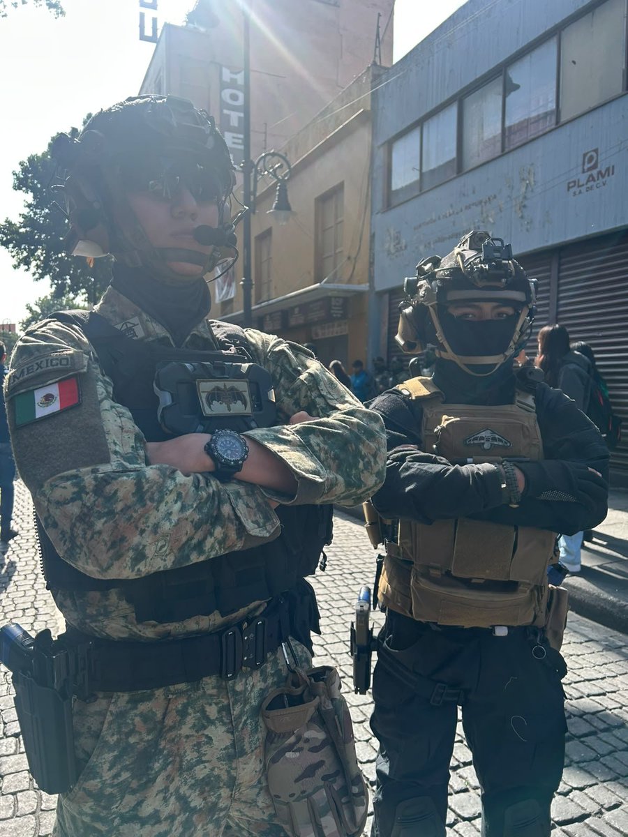 EJTO_FAM_GN's tweet photo. Hoy es el gran día...que Viva México y sus fuerzas armadas de México.
Desfile militar 2026. #EjercitoMexicano #DesfileMilitar
#FuerzasEspeciales. https://t.co/HPgzwEKboN