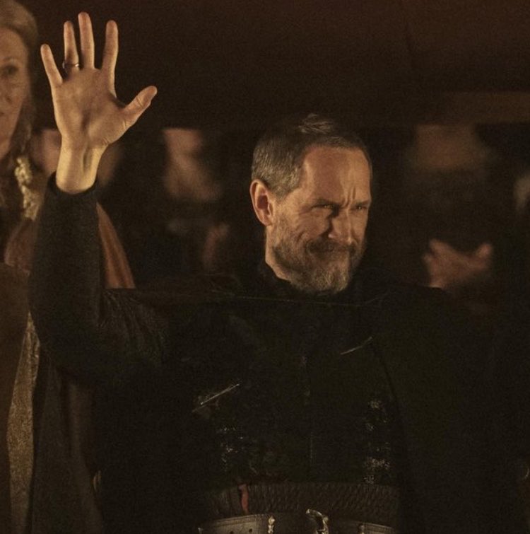 targaryenling's tweet photo. his fingers are long https://t.co/4dwu2gm4eq