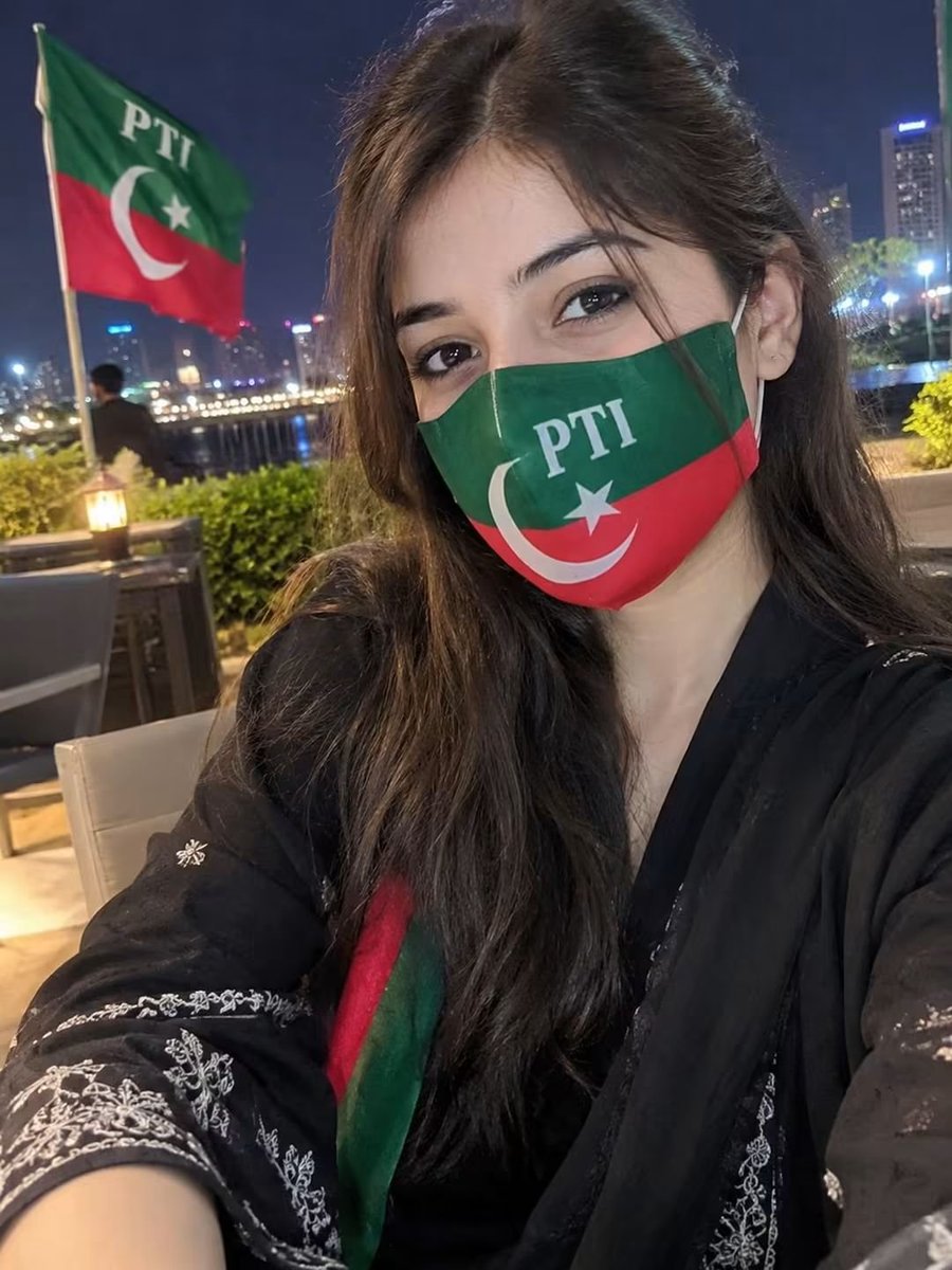 DuaZara0zb's tweet photo. میں تو PTI سے ہوں تم کون سے والے ہو🤔۔ 
Good night💤💤 https://t.co/54xP6KdAVS